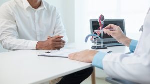 HoLEP (enucleerea endoscopică a adenomului prostatic cu laser Holmium) este o procedură modernă, minim-invazivă, care a devenit standardul de aur pentru tratarea adenomului de prostată.